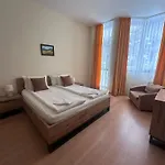 Stylish One Bedroomed 112 In Main Flora Building * Borovets