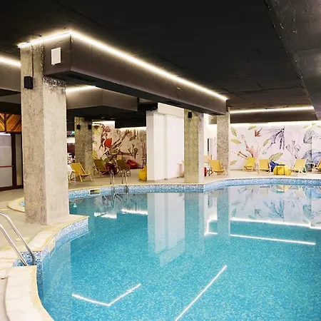 Stylish One Bedroomed 112 In Main Flora Building Appartement *