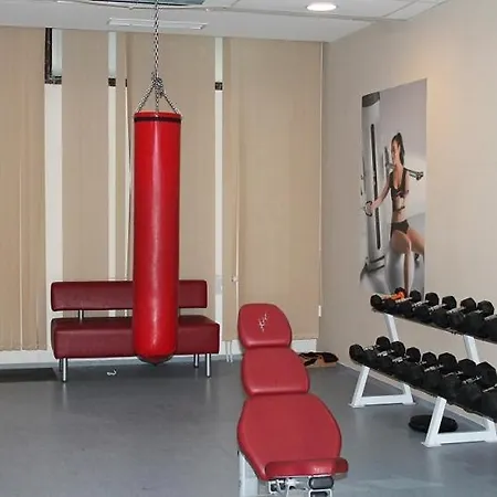 Stylish One Bedroomed 112 In Main Flora Building * بوروفتس