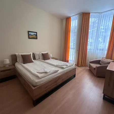 Stylish One Bedroomed 112 In Main Flora Building * Borovets